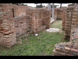 07481 ostia - regio iv - insula iii - domus dei pesci (iv,iii,3) - (via della caupona) - raum (o) - bli in ri raum n - 01-2024.jpg